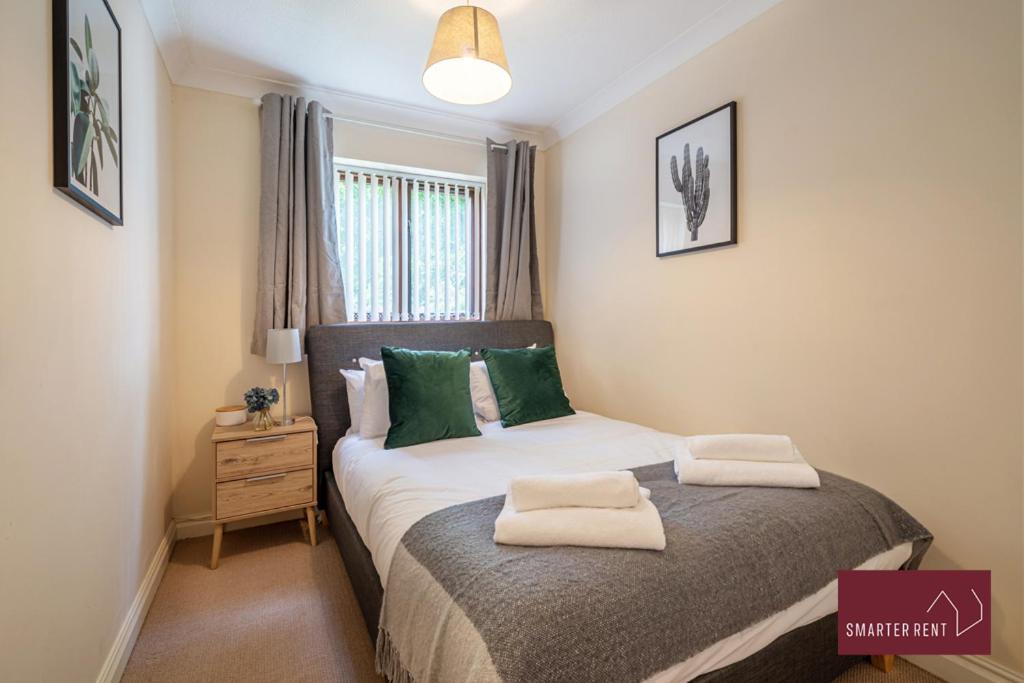 Maidenhead - 2 Bed & Parking Leilighet Eksteriør bilde