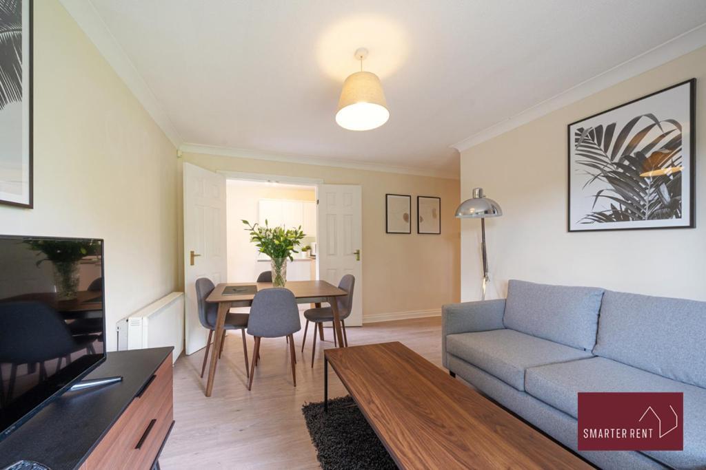 Maidenhead - 2 Bed & Parking Leilighet Eksteriør bilde
